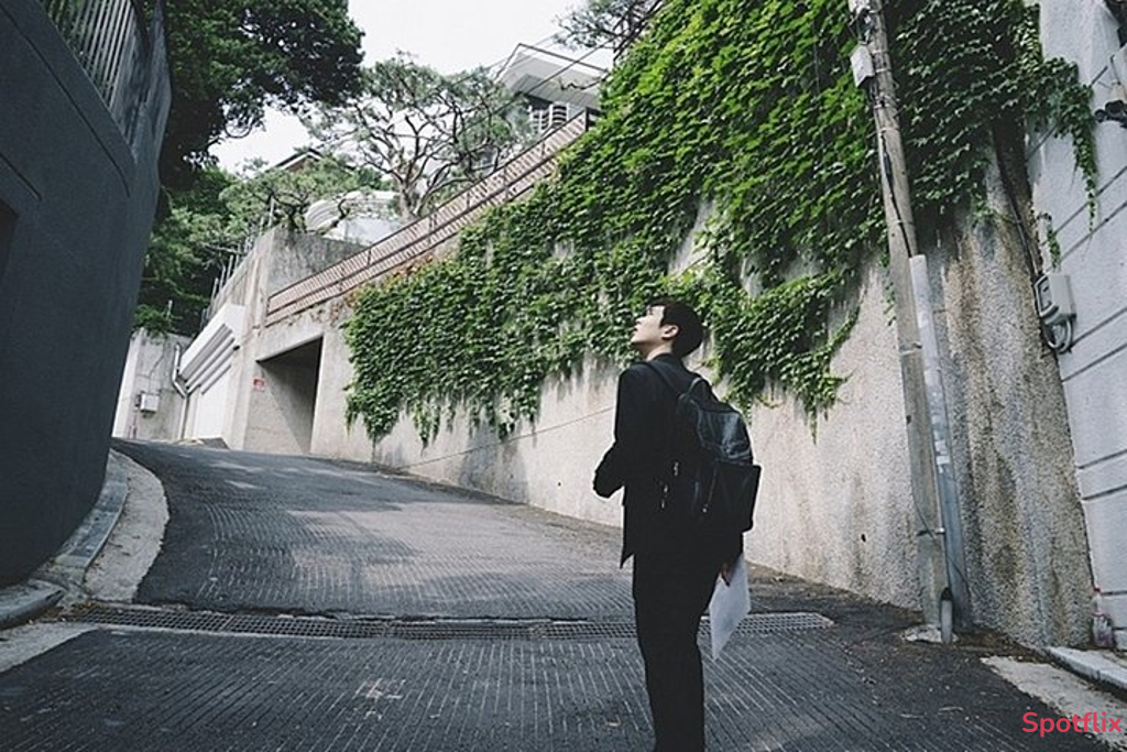 Ki-Woo Approaches the Park’s House  from Parasite
